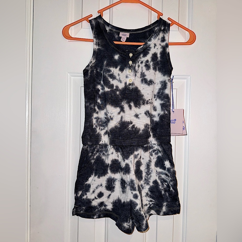 New More than Magic tie-dye dark gray & white Romper with pockets, Small (6/6X)